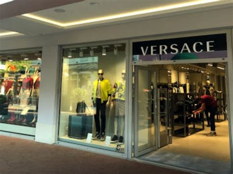 versace outlet roermond